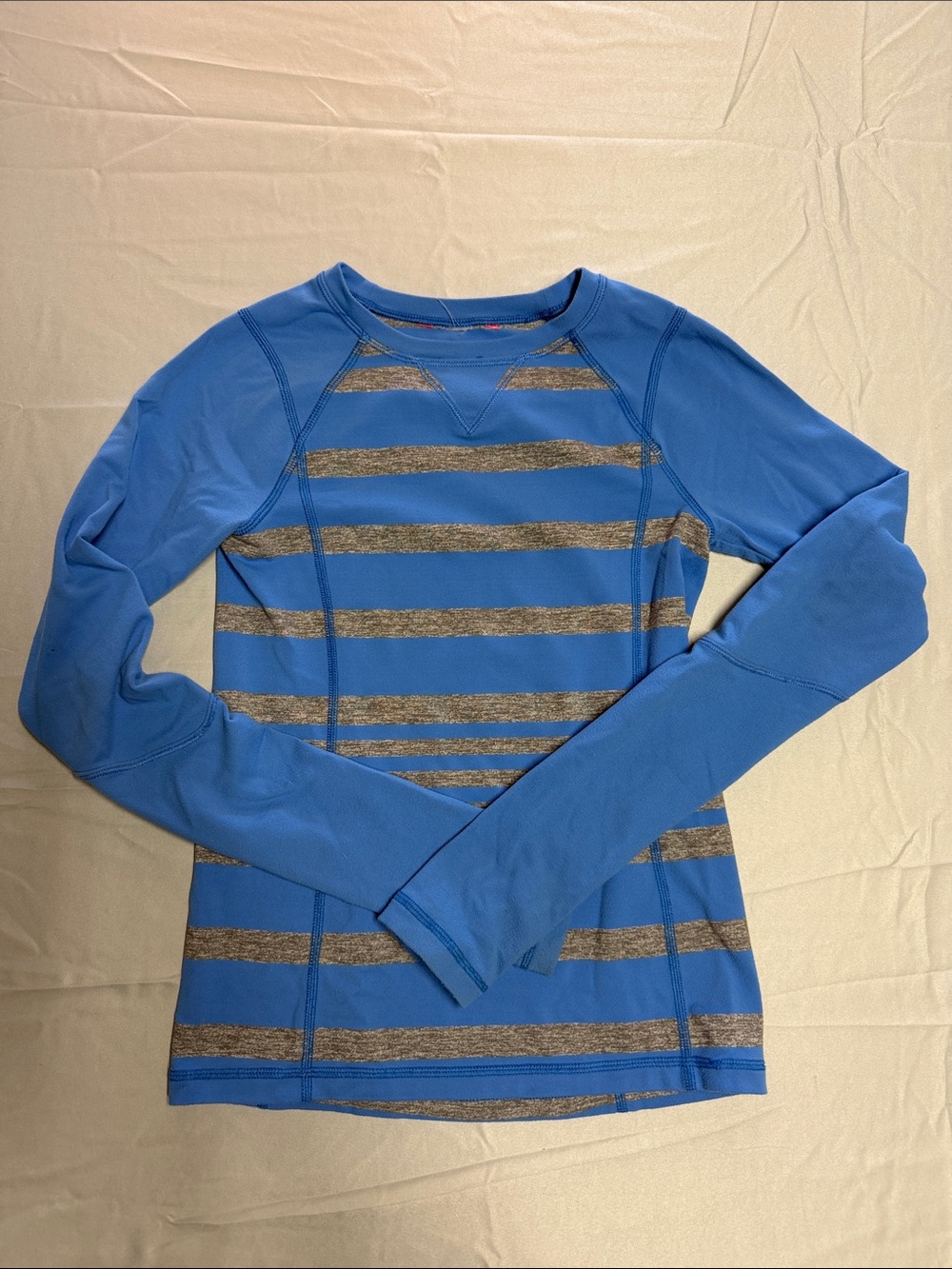 Ivivva , girls 8 long sleeve